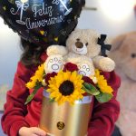 Caja con peluche