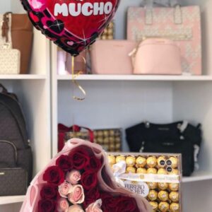 Ramo de Rosas Forma de Corazón