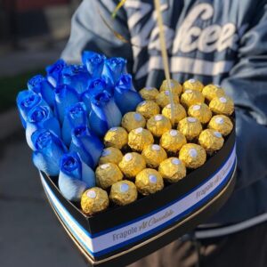 Corazon de Rosas Azules y Chocolates
