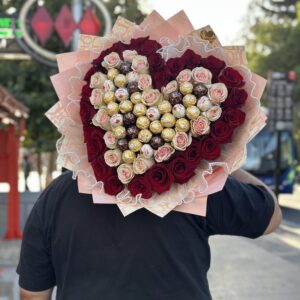 Ramo Corazón con rosas